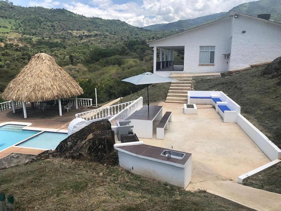 Casa La Felisa Hospedaje Campestre Pandi Cundinamarca Exterior foto